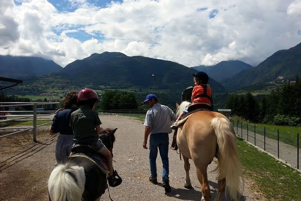 per le famiglie fattoria didattica En Galavra